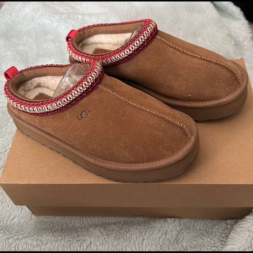 🚫🚫SOLD🚫🚫 UGG tazz platform slippers